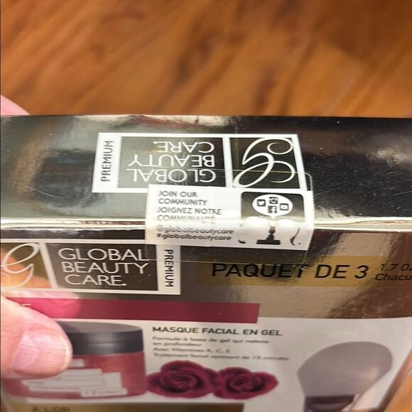 Gel Face Mask - Rose, Gold, Cucumber - Picture 3 of 7